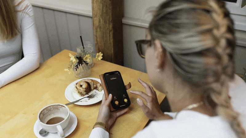 Apple iPhone 15 Pro - Vintage Leather Wallet Phone Case