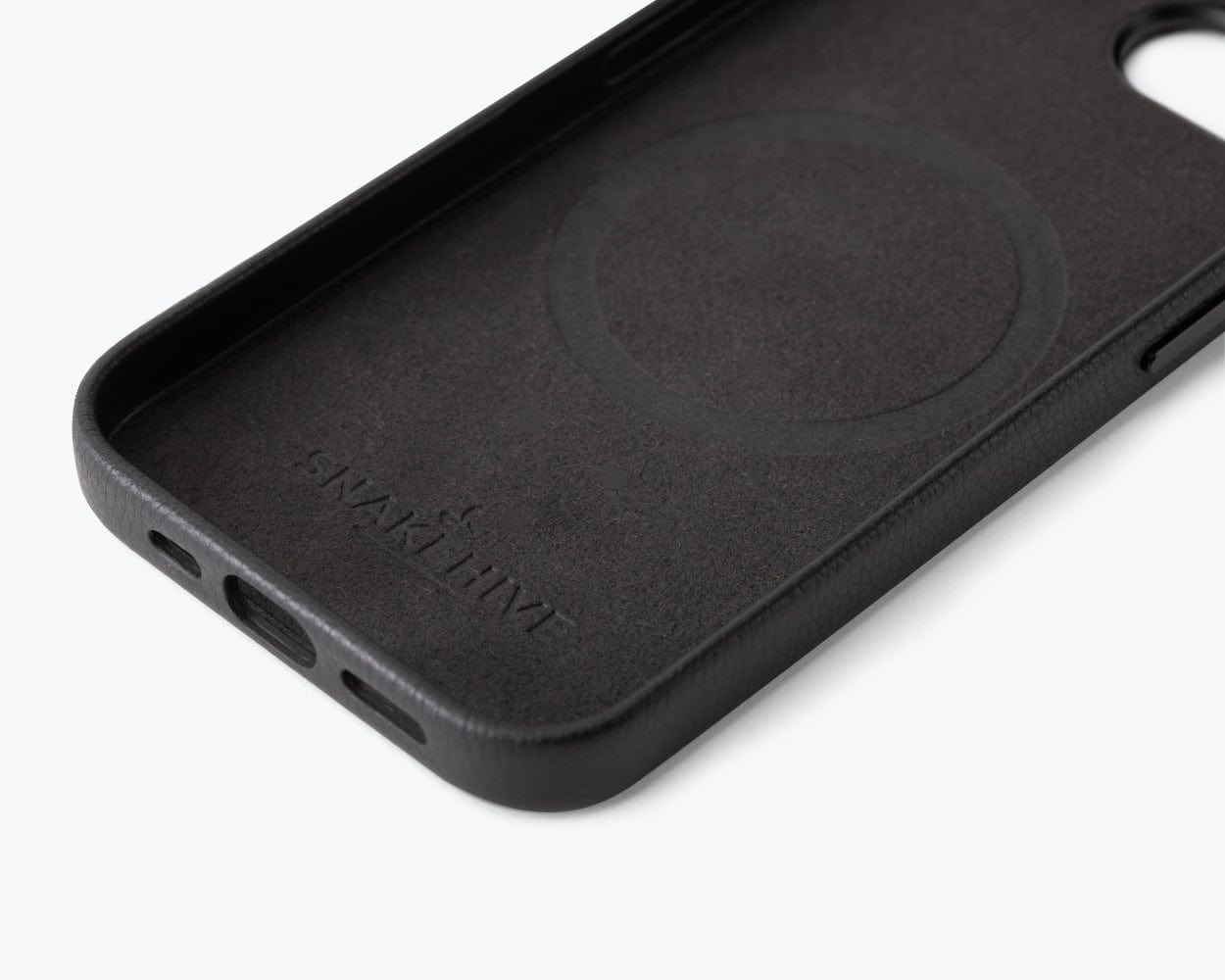 Apple iPhone 16e - Metro Slim Leather Phone Case