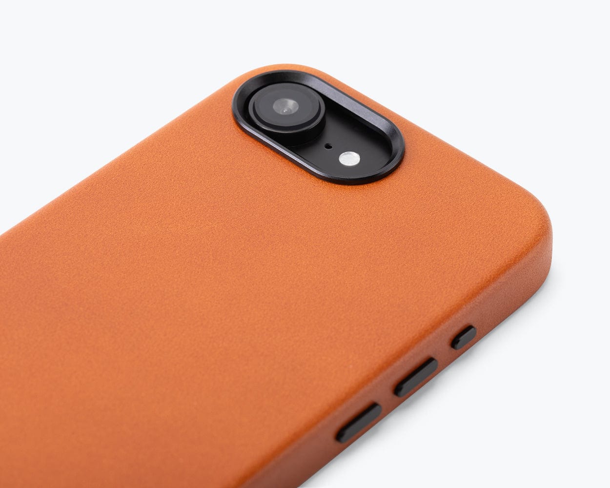 Apple iPhone 16e - Metro Slim Leather Phone Case