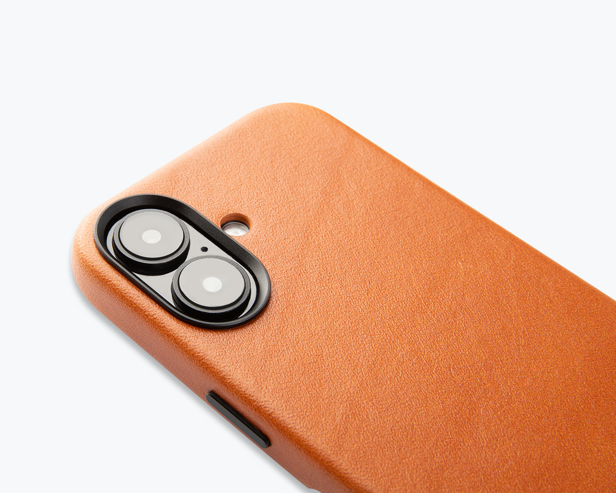 Apple iPhone 16 - Metro Slim Leather Phone Case