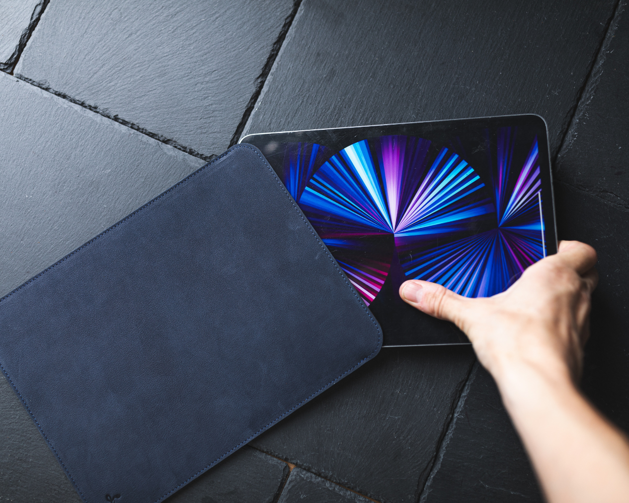 Apple iPad Pro 11" - Vintage Leather iPad Sleeve