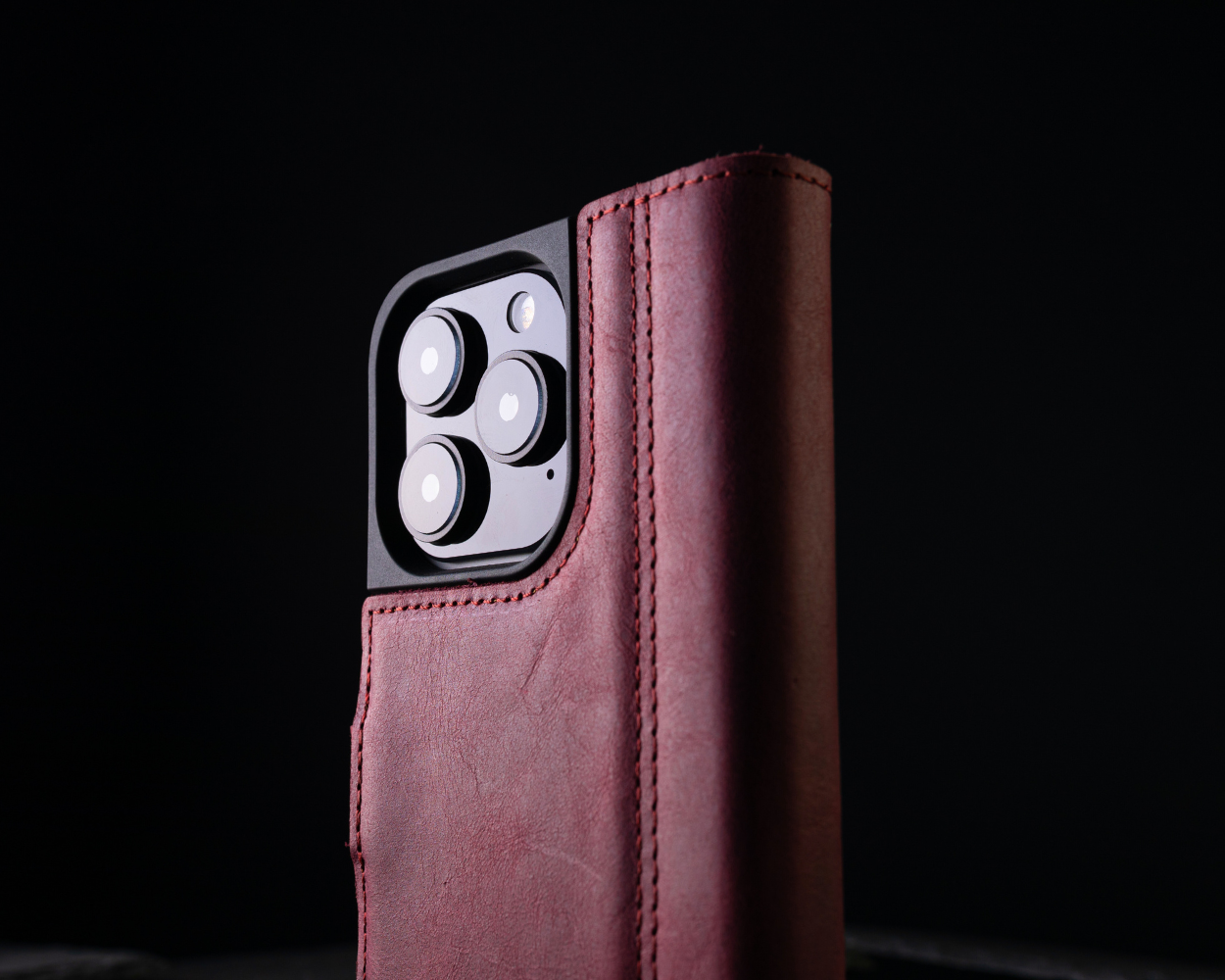 Apple iPhone 16 Pro - Vintage Leather Wallet Phone Case