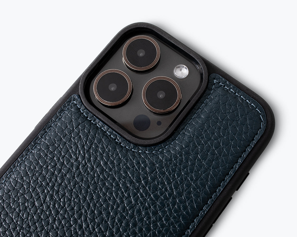 Apple iPhone 15 Pro Max - Metro Leather Phone Case