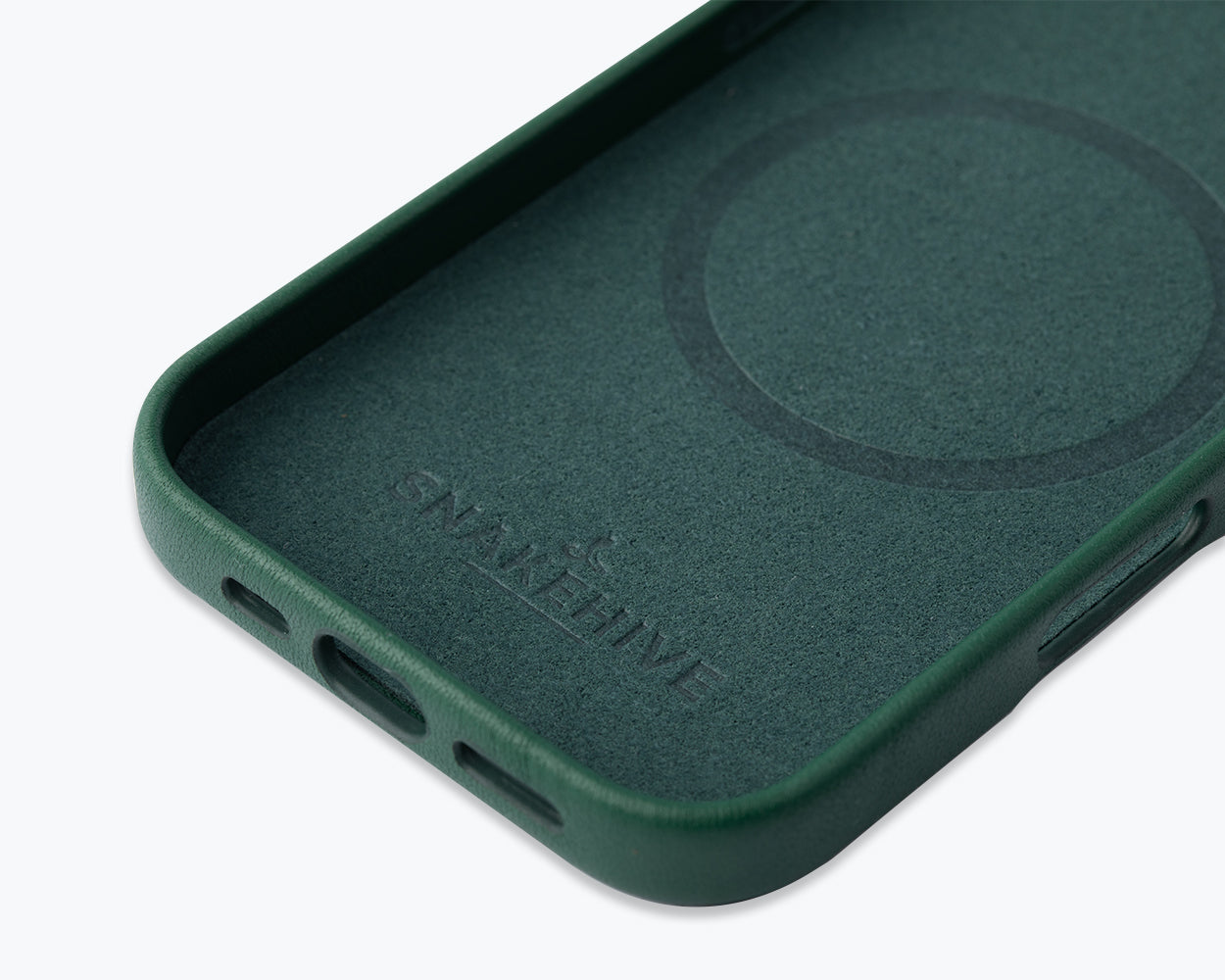 Apple iPhone 17 - Metro Slim Leather Phone Case