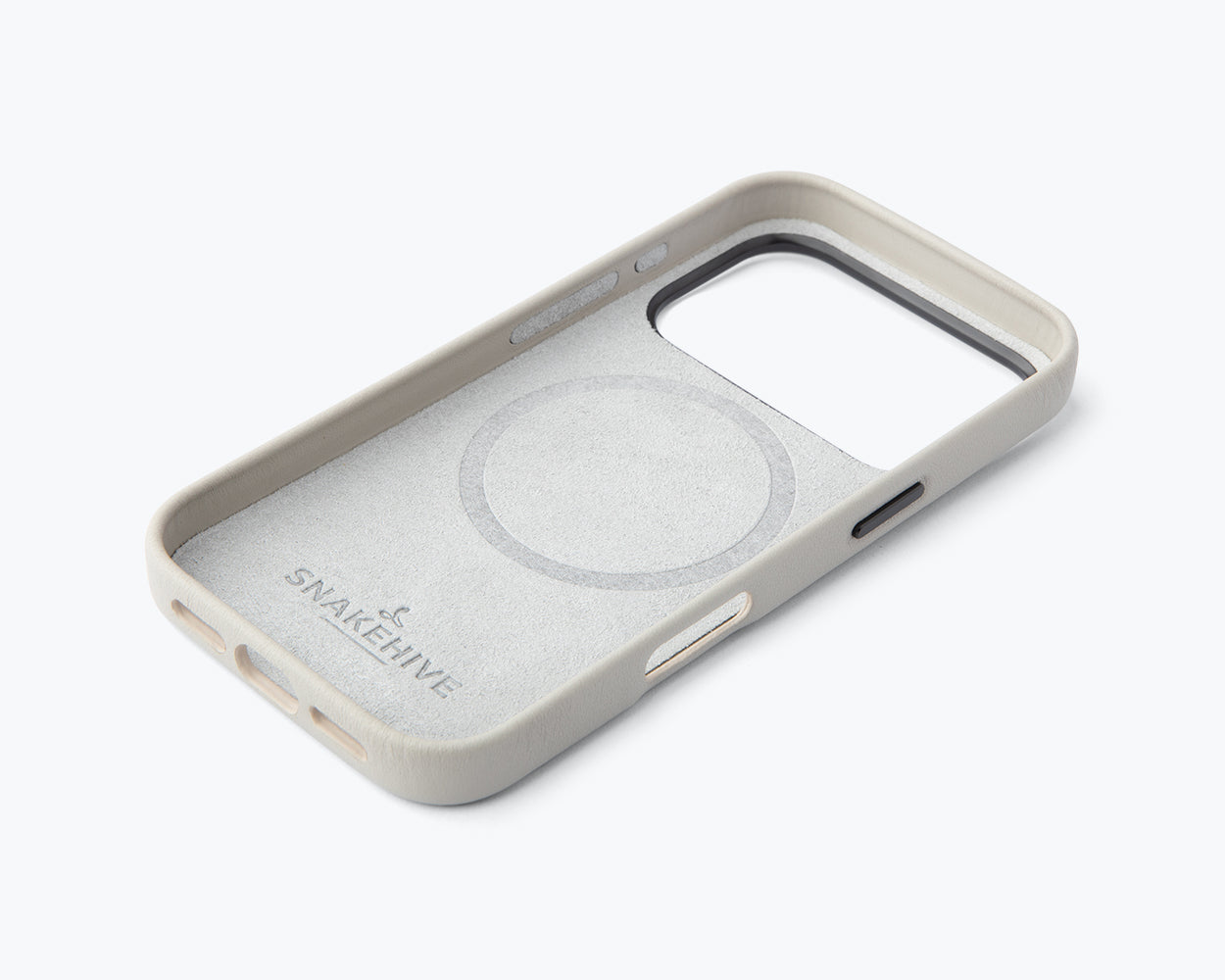 Apple iPhone 17 Pro Max - Metro Slim Leather Phone Case