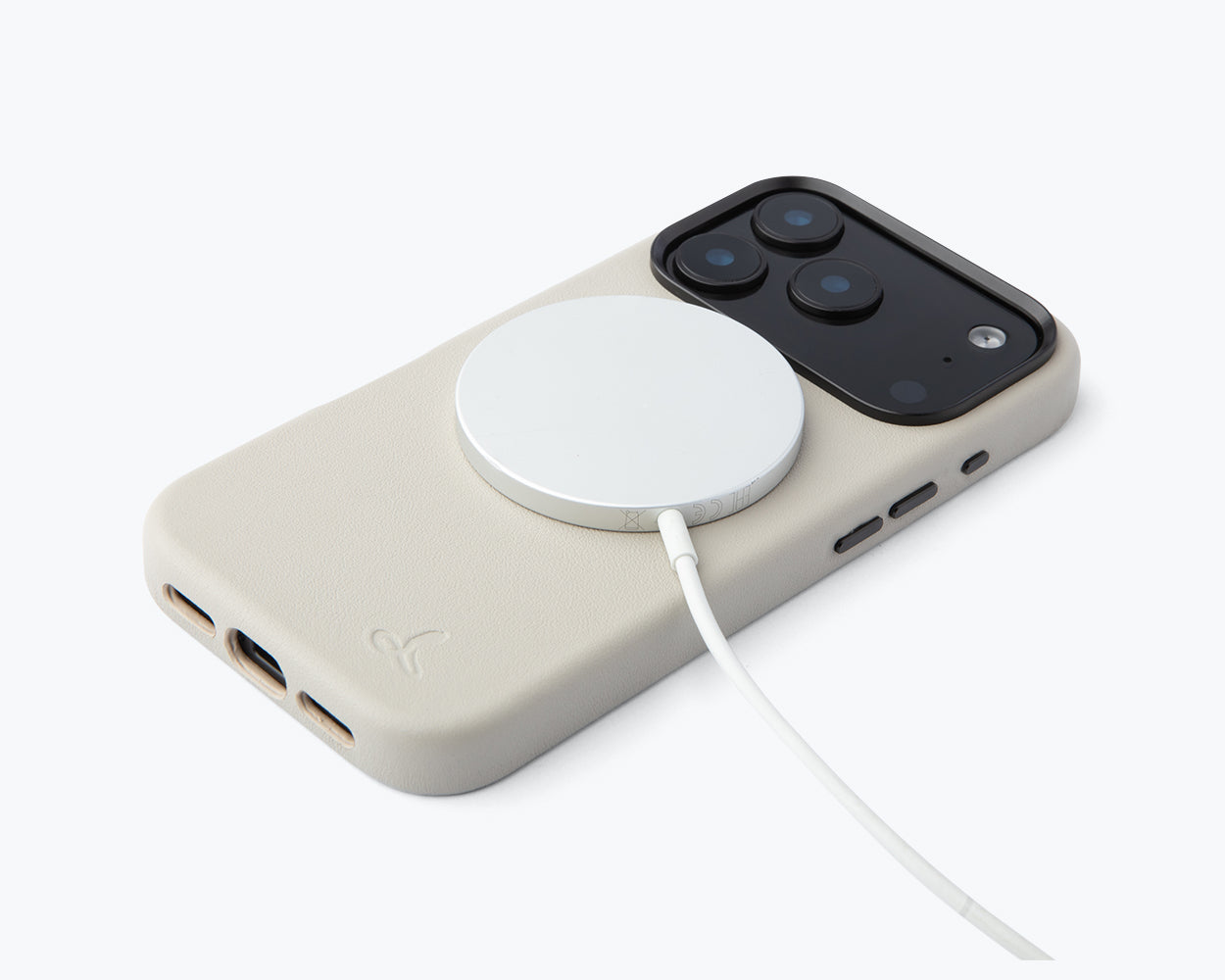 Apple iPhone 17 Pro Max - Metro Slim Leather Phone Case