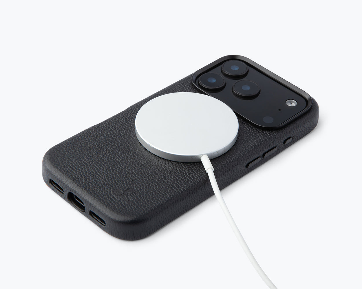 Apple iPhone 17 Pro - Metro Slim Leather Phone Case